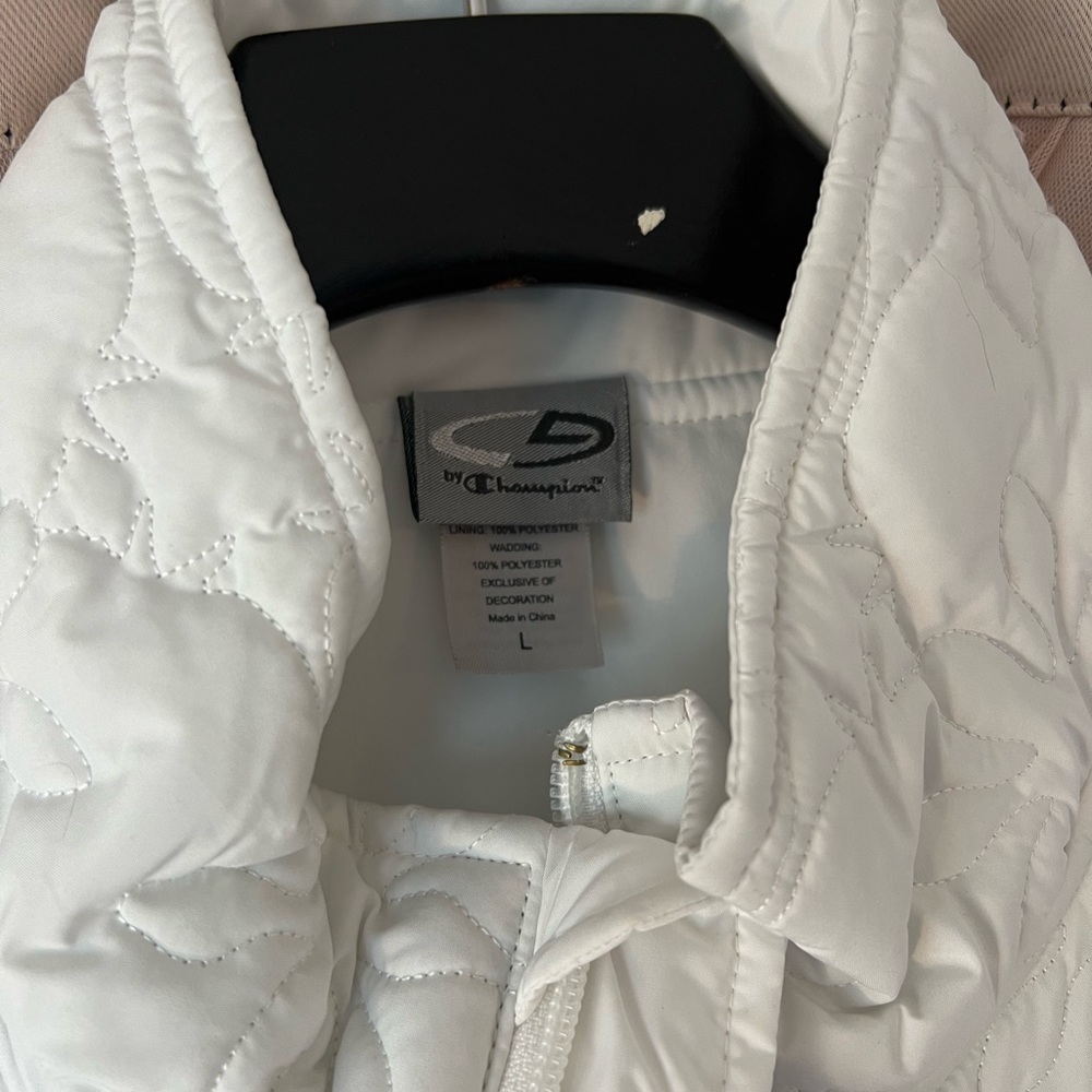 Vest - Picture 2 of 3